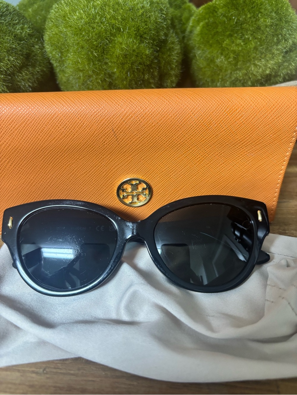 Tory Burch Black Sunglasses with Orange Logo Case